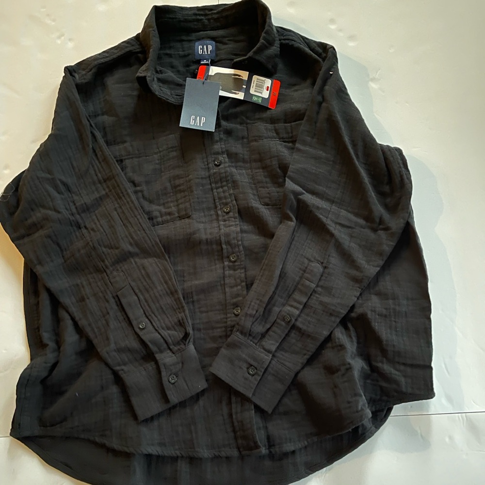 GAP Women’s Charcoal Button Down Shirt